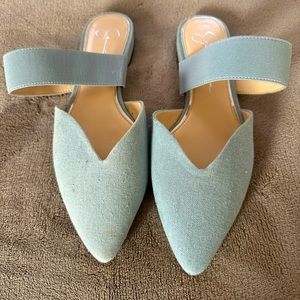 Jessica Simpson blue denim flats. Size 8.5